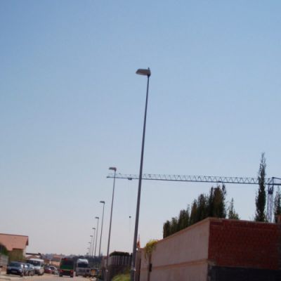 vista de las farolas instaladas en la urbanización San Bernardo en Toledo